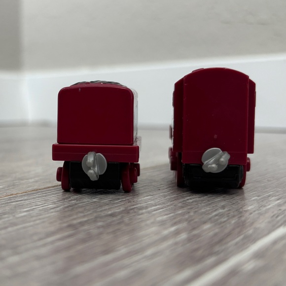 Thomas & Friends Caitlin and Tender - Picture 4 of 8